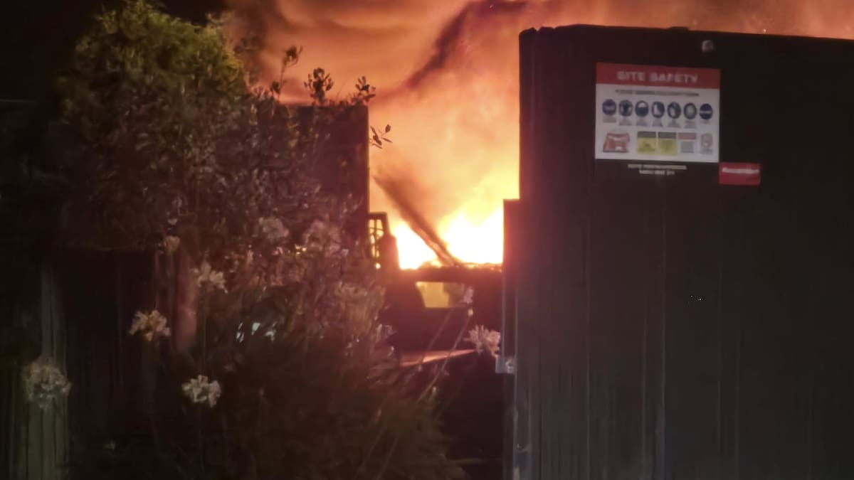 ‘Loud explosions’: Large fire breaks out near South Auckland industrial area ‘Loud explosions’: Large fire breaks out near South Auckland industrial area