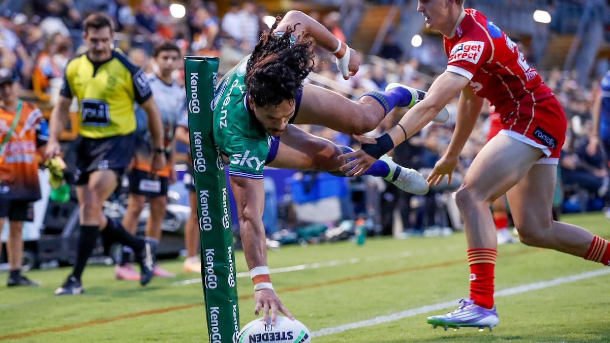 Warriors lose to Dolphins after leading 34-20 late Warriors lose to Dolphins after leading 34-20 late