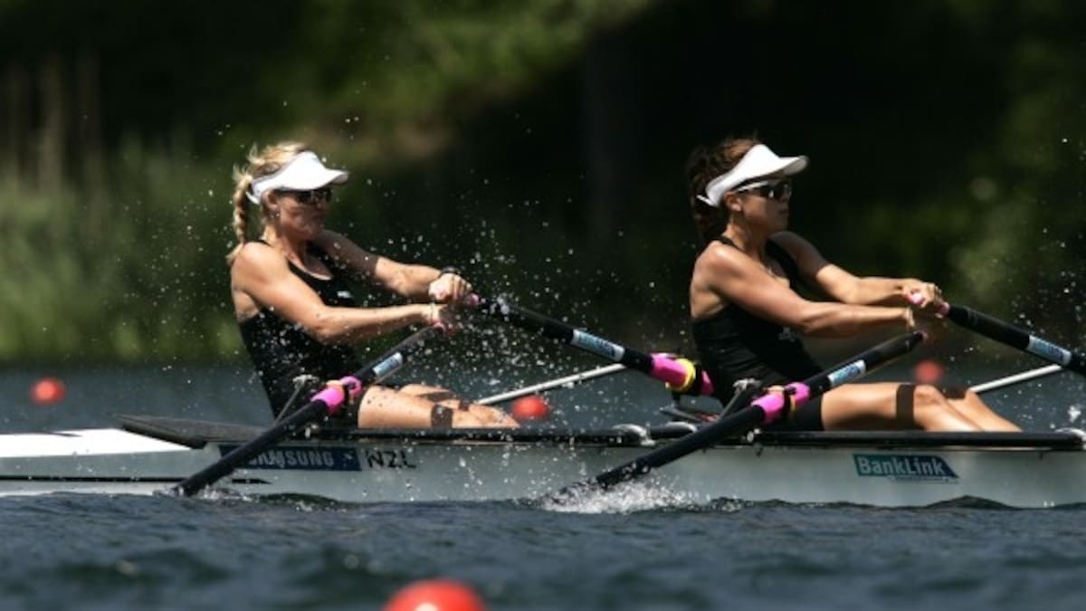 Rowing: Pair in world record debut - NZ Herald