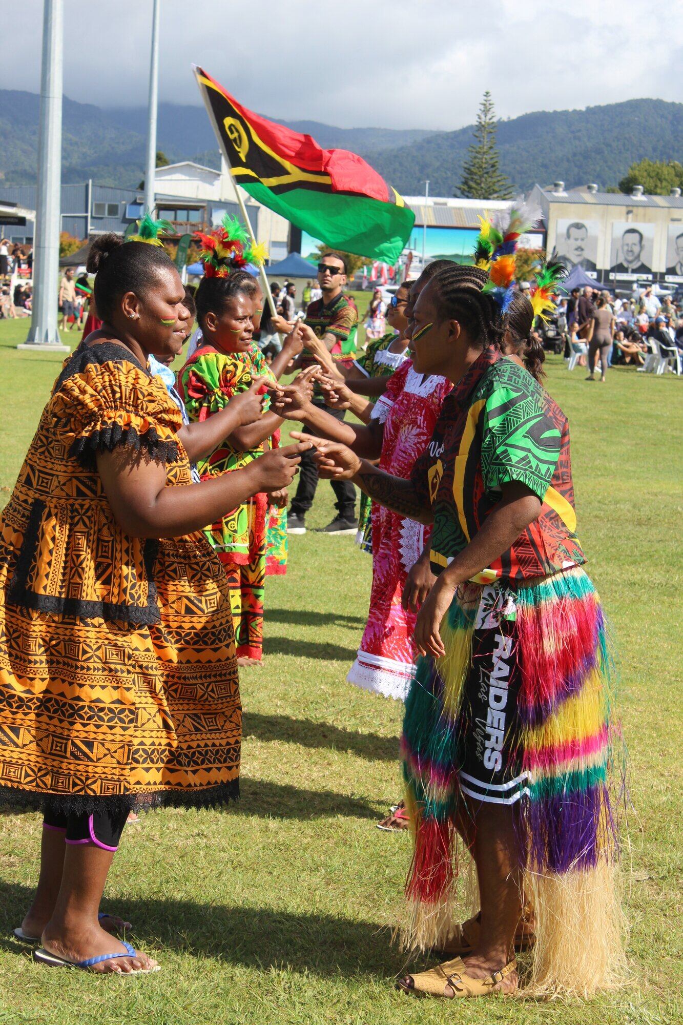  RSE workers from Vanuatu get ready for their performance. Photo / Rebecca Mauger