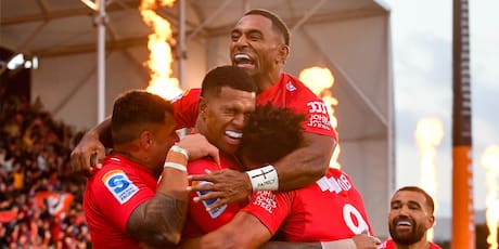 Crusaders v Chiefs: Defending champions sound a warning in Super Rugby Pacific