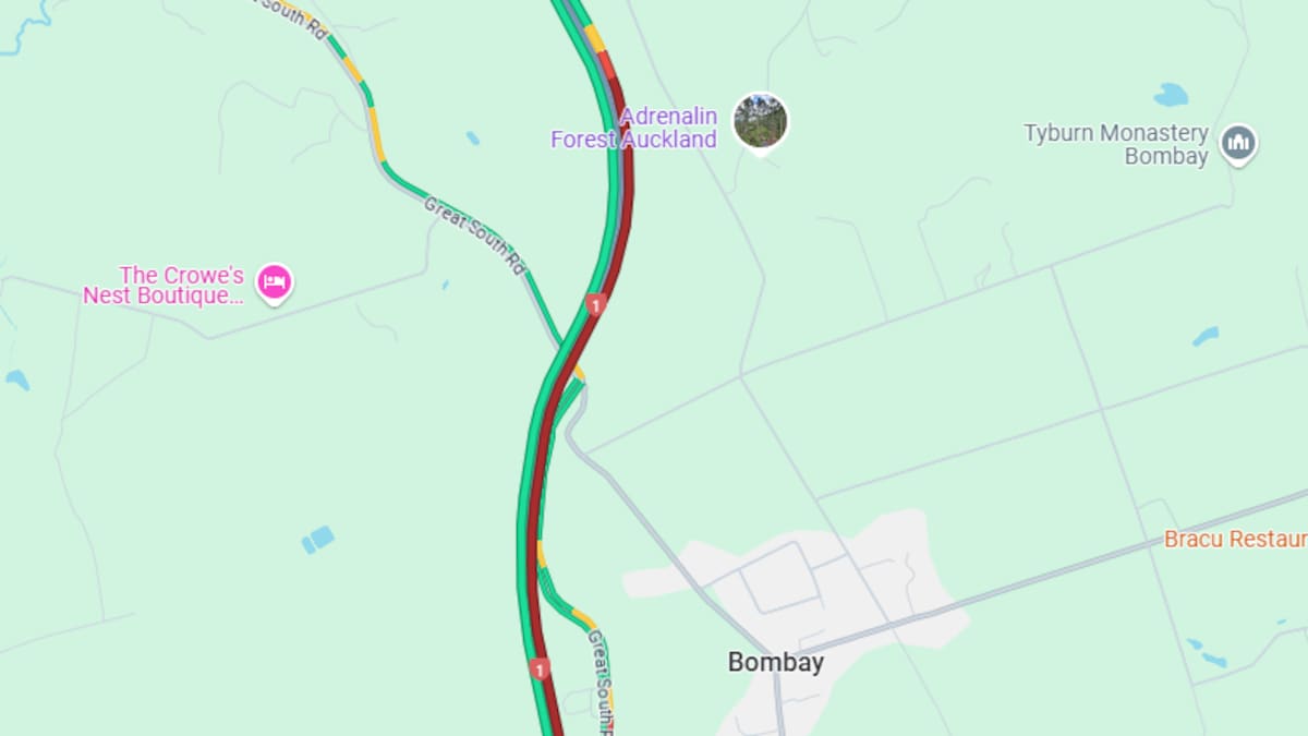 Section of SH1 in South Auckland reopens after multi-vehicle crash Section of SH1 in South Auckland reopens after multi-vehicle crash