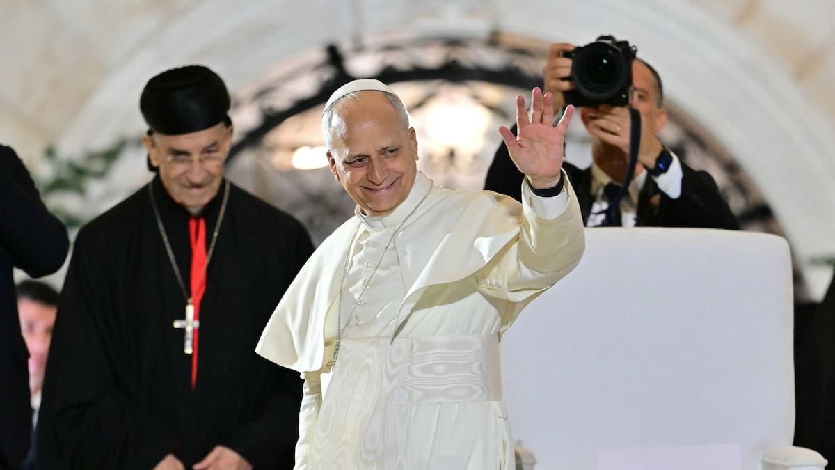 Pope gets rockstar welcome as he delivers message of hope to Lebanese youth Pope gets rockstar welcome as he delivers message of hope to Lebanese youth