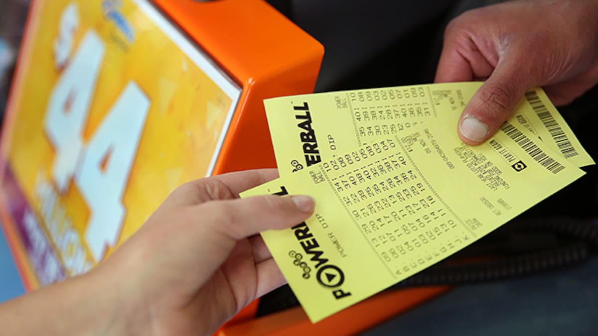 Powerball jackpot rolls over to m, seven players share First Division prize Powerball jackpot rolls over to m, seven players share First Division prize