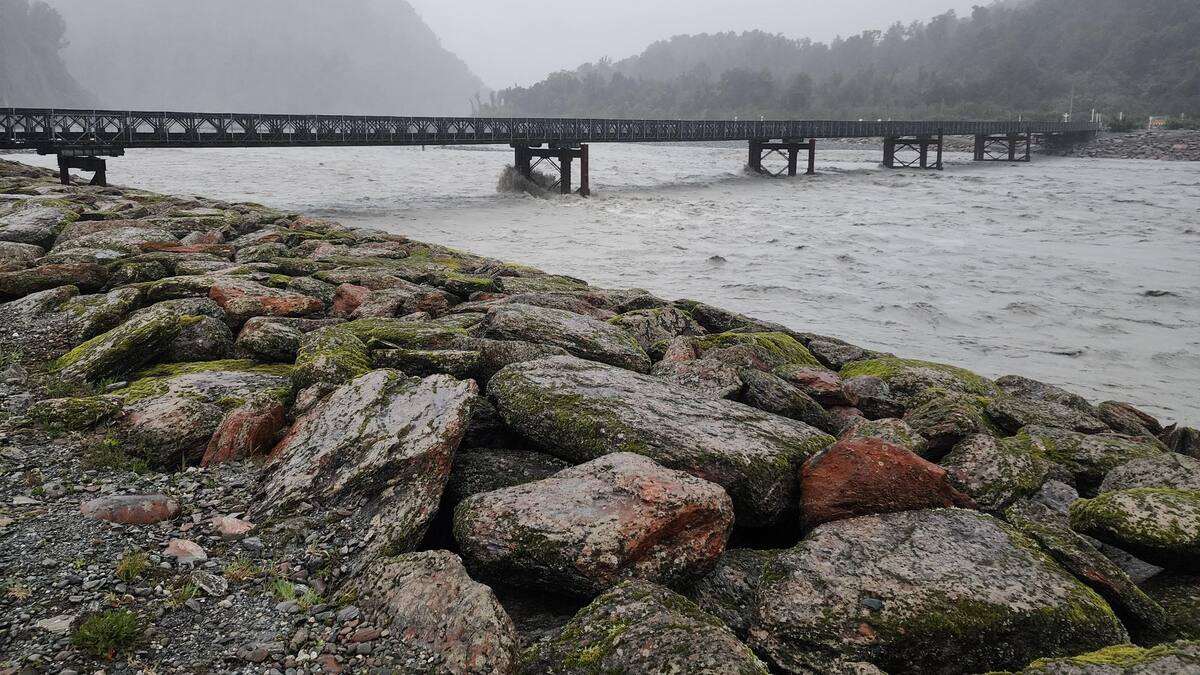 ‘They’re a resilient bunch’: Westland Mayor commends locals amid extreme weather ‘They’re a resilient bunch’: Westland Mayor commends locals amid extreme weather