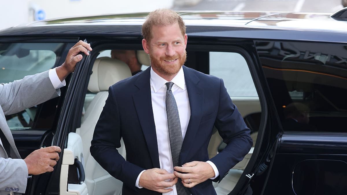Prince Harry makes surprise visit to Ukraine, report says Prince Harry makes surprise visit to Ukraine, report says