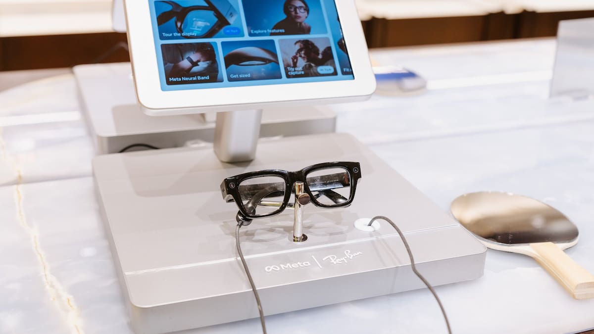 Meta plans to add facial recognition technology to its smart glasses Meta plans to add facial recognition technology to its smart glasses