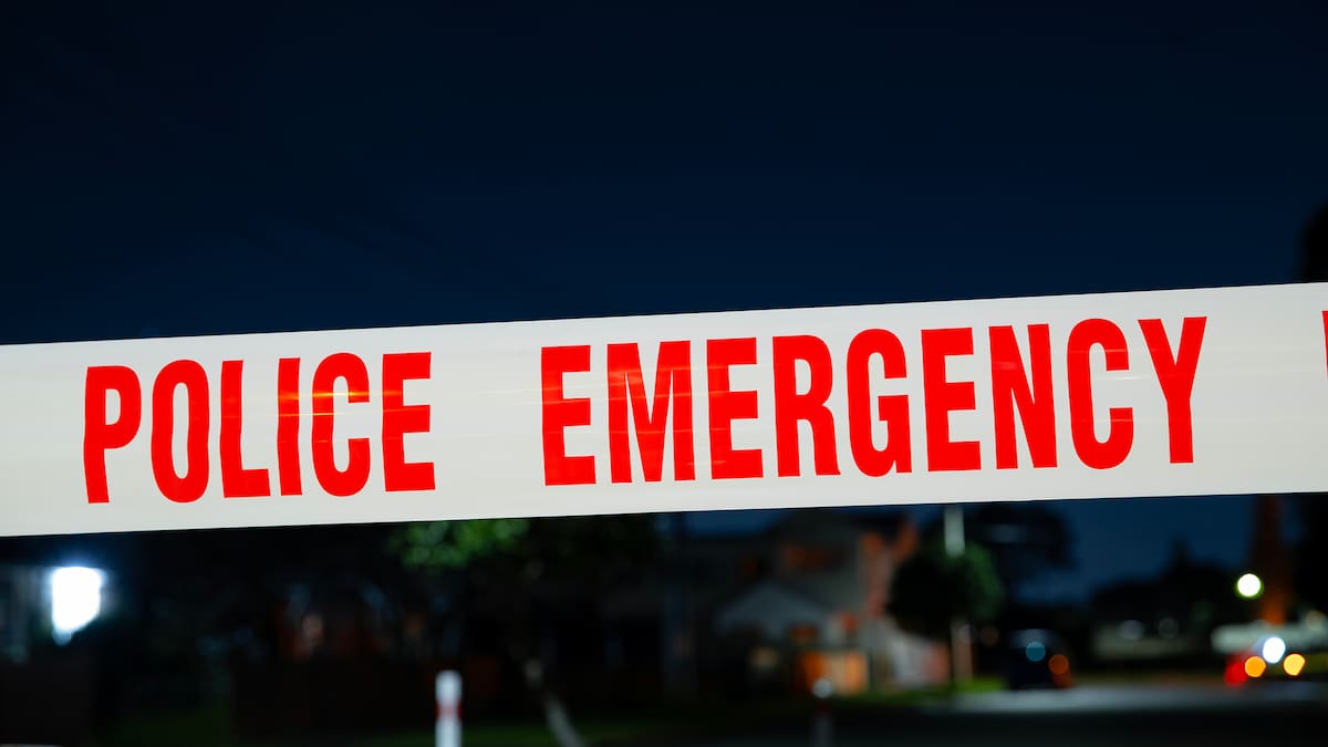 Police set up emergency cordons in Palmerston North suburb Police set up emergency cordons in Palmerston North suburb