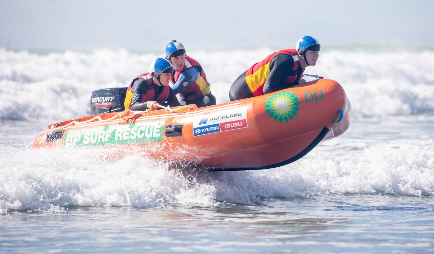 Adrenaline of Inflatable Rescue Boat racing as 200 race in Waihi Beach ...