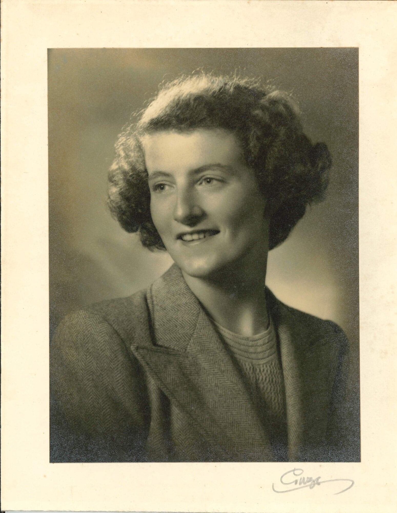 Treve Mitchell (nee Larner), when she was a young lady. Photo / Supplied