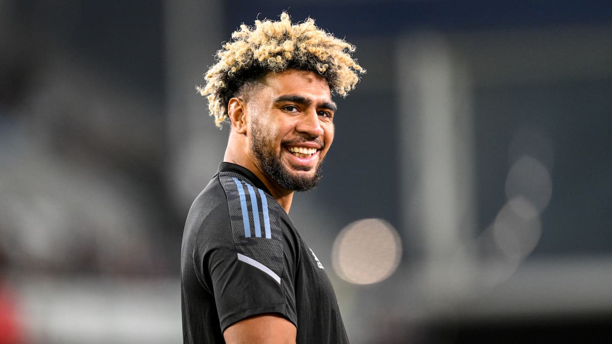 Hoskins Sotutu urged to switch to England after another All Blacks snub Hoskins Sotutu urged to switch to England after another All Blacks snub