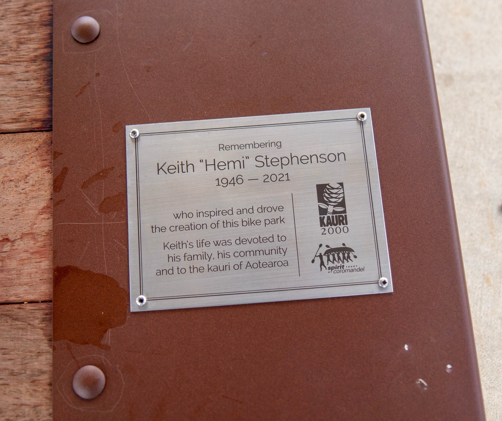  A plaque dedicated to Keith Stephenson. Photo / Tom Eley