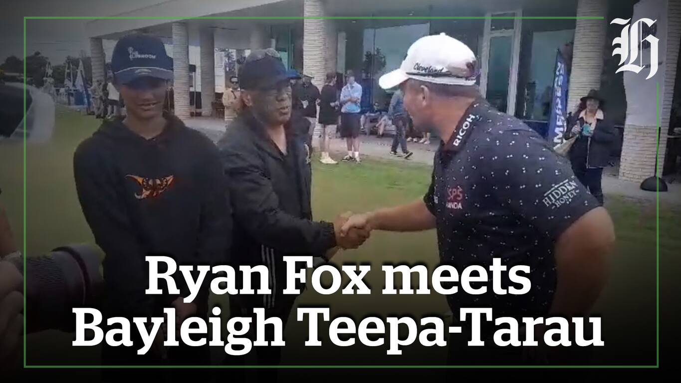 Nike Golf Clubs Tiger Woods Nike Contract 1996 Sun Day Red