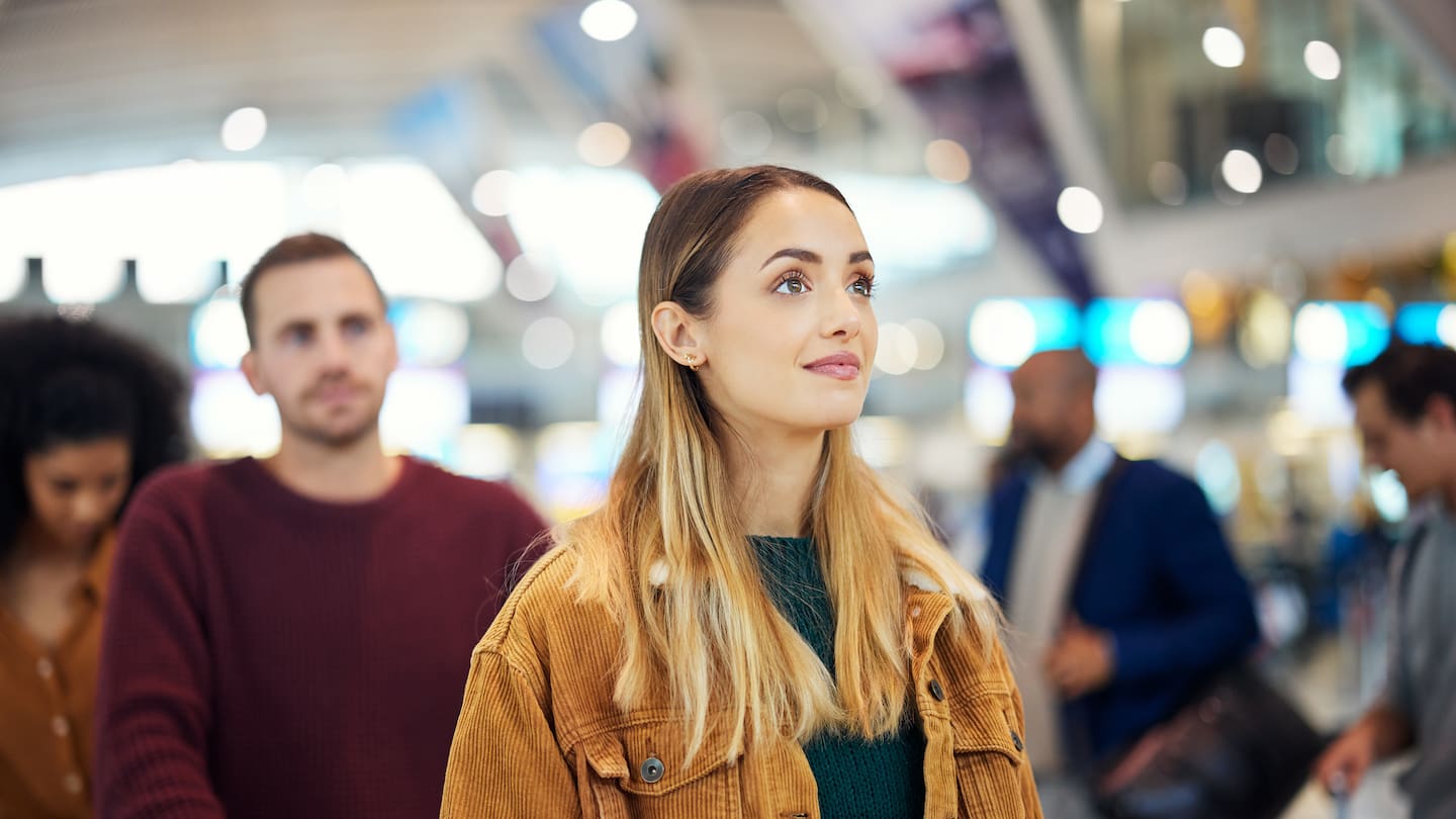 It's the first time the net migration gain has fallen below 30,000 since December 2022, while departures rose to an annual record. Photo / 123rf