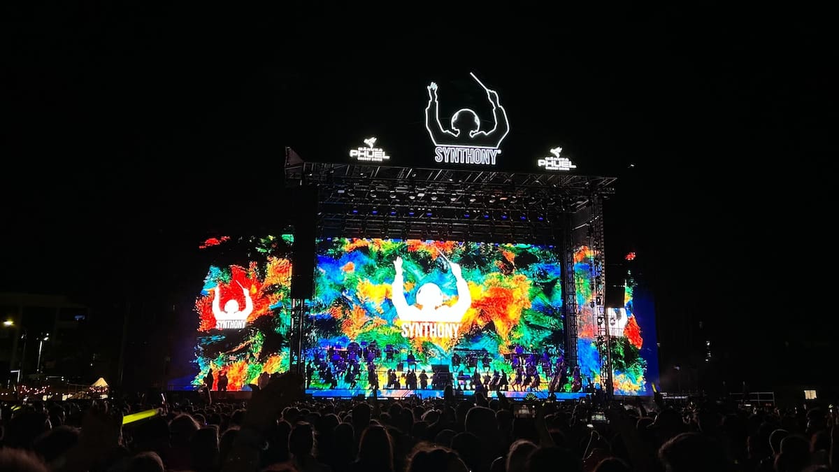 Sweet Synthony: My night moshing with ‘half of Auckland’ Sweet Synthony: My night moshing with ‘half of Auckland’