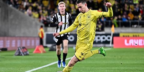 Wellington Phoenix v Macarthur recap: Kiwi side end A-League regular season in style