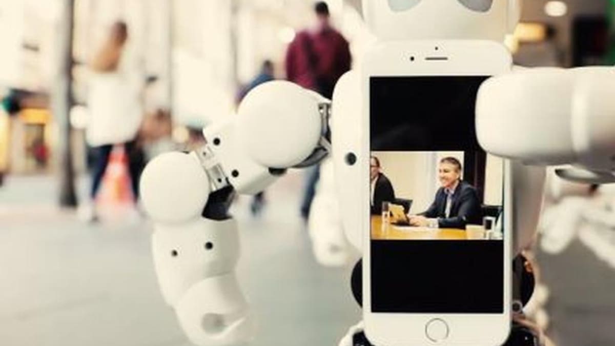 Watch: Robots queue for iPhones - NZ Herald