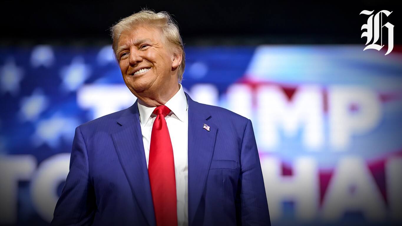 Donald Trump declares his return to the White House