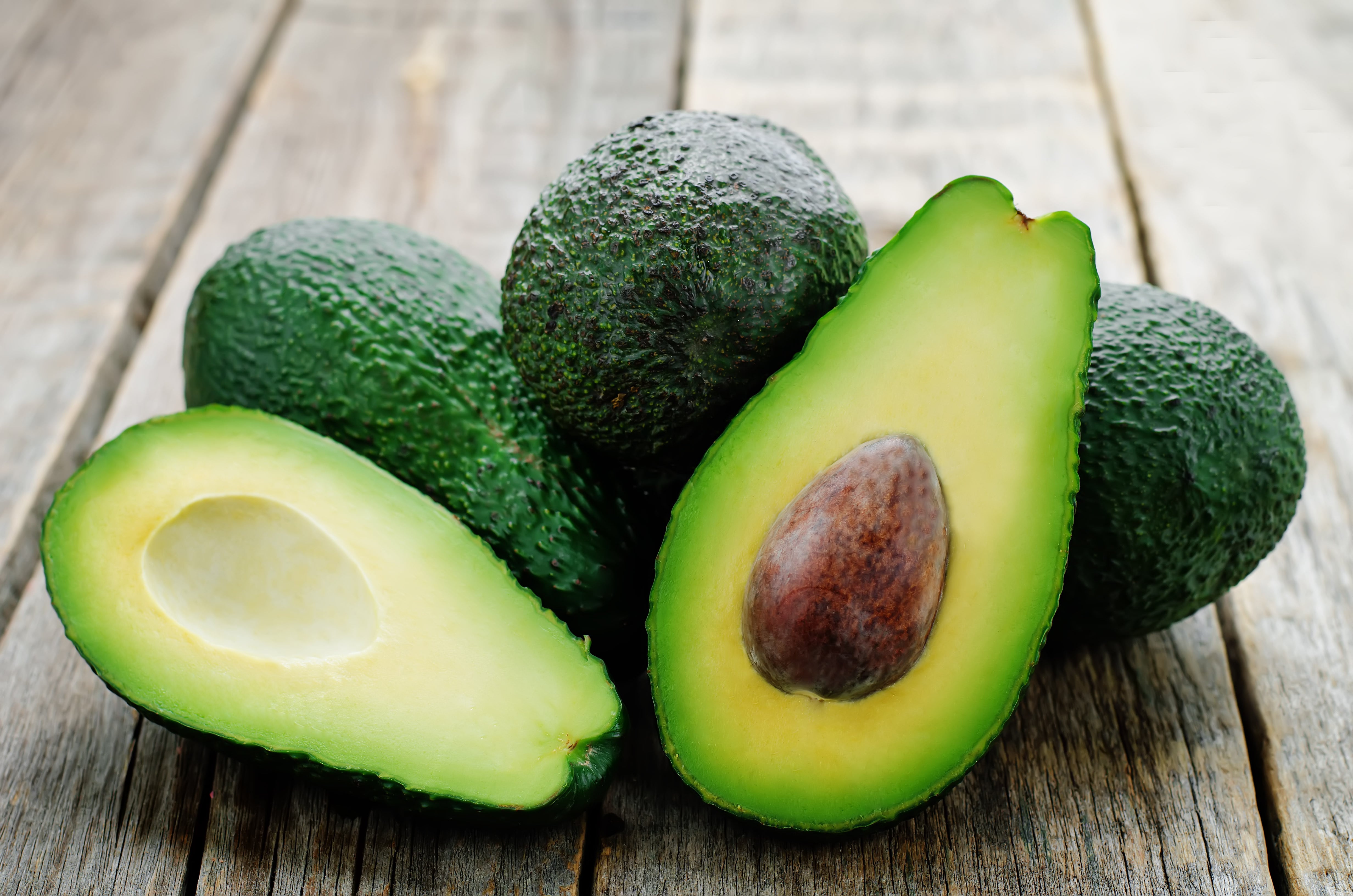 Woolworths has sold ripe avocados at $1 each amid record customer demand. Photo / 123RF