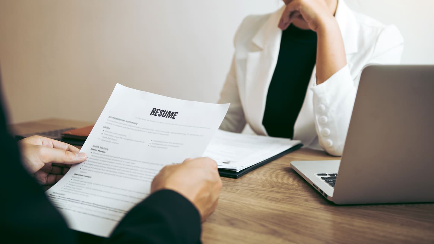 The job market shows early signs of recovery, but employers remain cautious and highly selective in hiring. Photo / 123rf