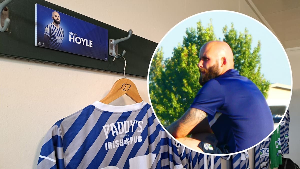 Stephen Hoyle to swap NZ amateur league football for pro A-League Stephen Hoyle to swap NZ amateur league football for pro A-League