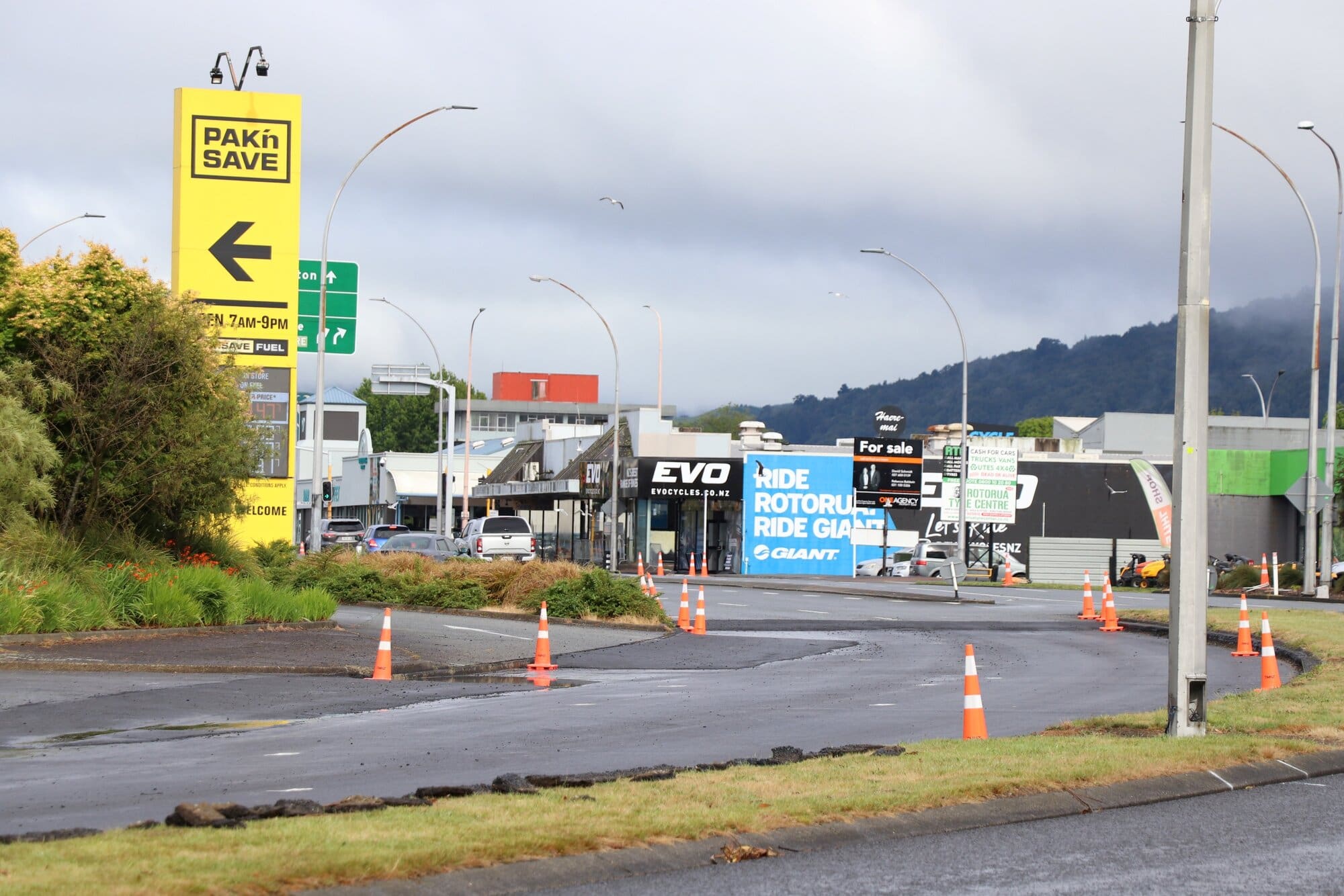 SH30A Amohau St night closures as rebuild delayed by Rotorua rain