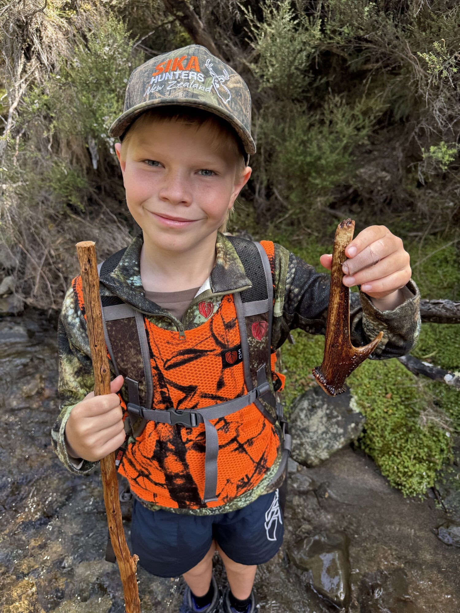  Fletcher Fairbairn finds a cast-off deer antler. Photo / Jamie Fairbairn