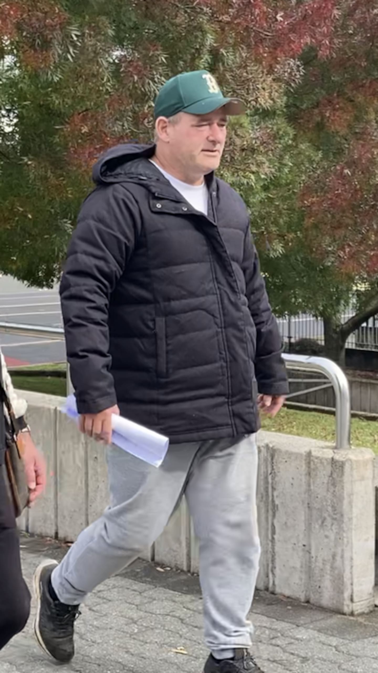 Arsonist Daniel Vale walks into the Hamilton District Court where he admitted setting fire to the Huntly Railway Building which was built in 1939. Photo / Belinda Feek