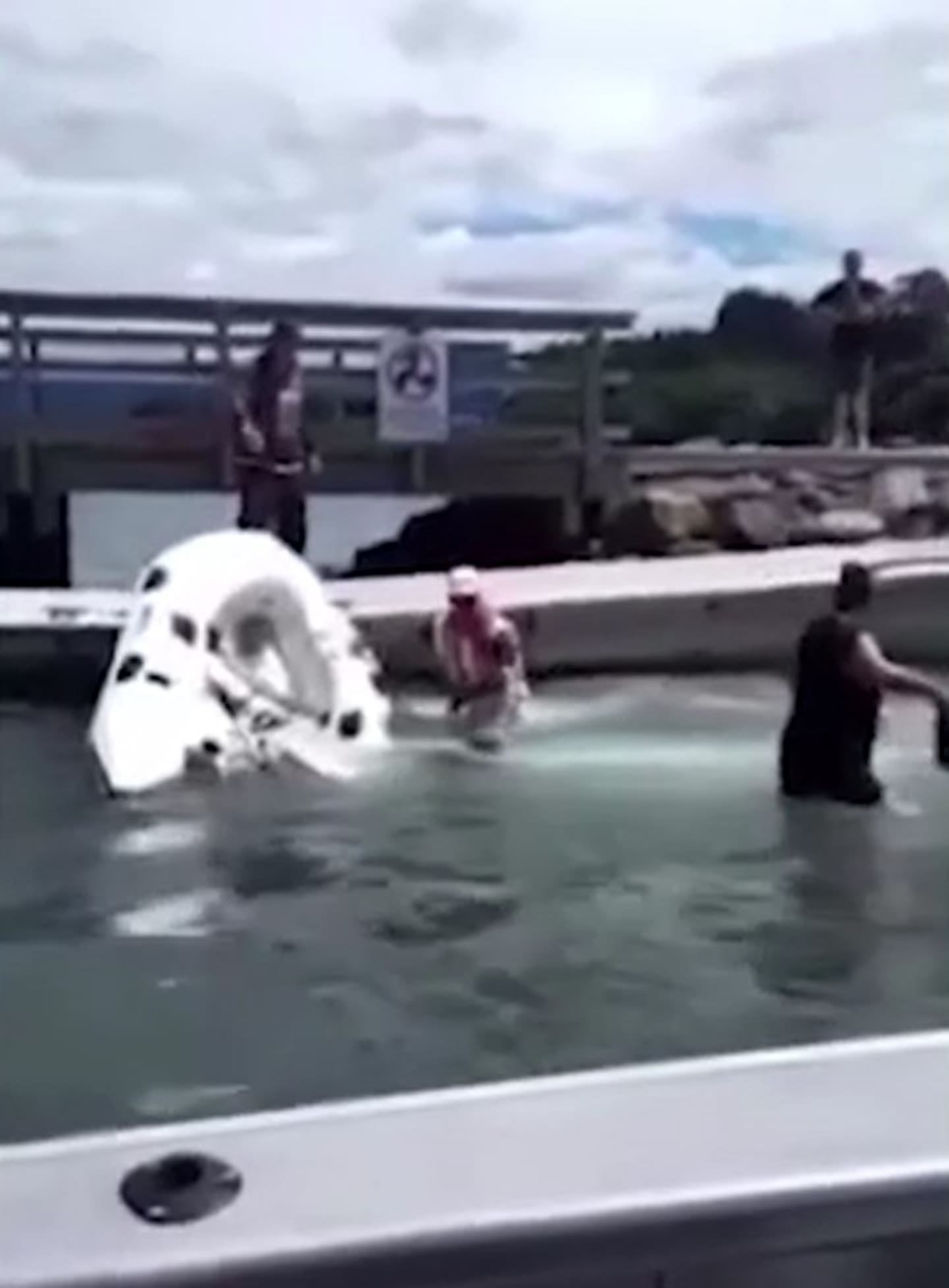 Tairua boat rage: Video captures violent altercation on the water - NZ ...