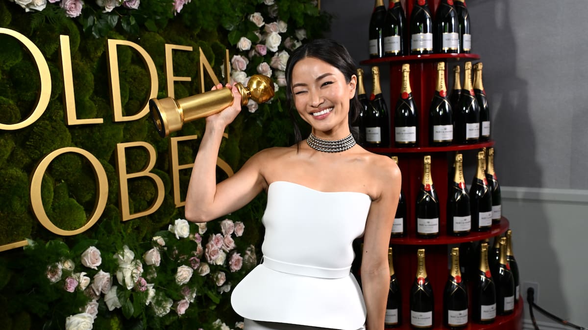 Kiwi-born actress wins big at Golden Globes, epic career comebacks on show Kiwi-born actress wins big at Golden Globes, epic career comebacks on show