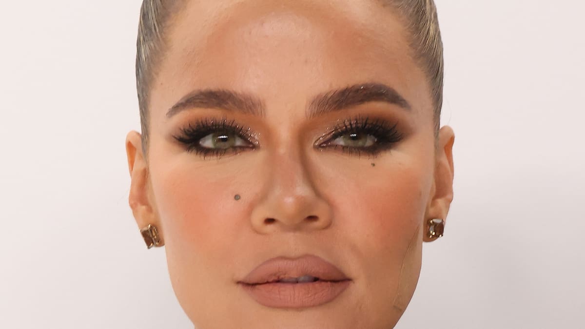 ‘Sick motherf***er’: Khloe Kardashian outraged after fire near family homes ‘Sick motherf***er’: Khloe Kardashian outraged after fire near family homes
