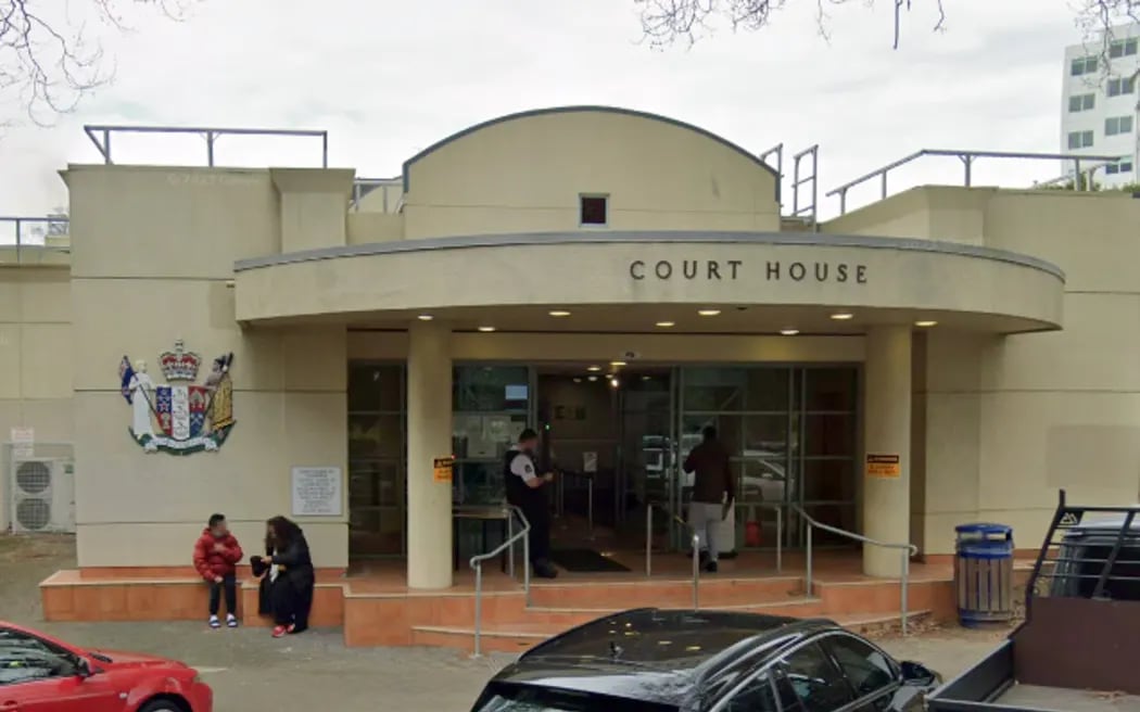 The current courthouse at the corner of Cameron Rd and McLean St is leaky. Photo/Google Maps
