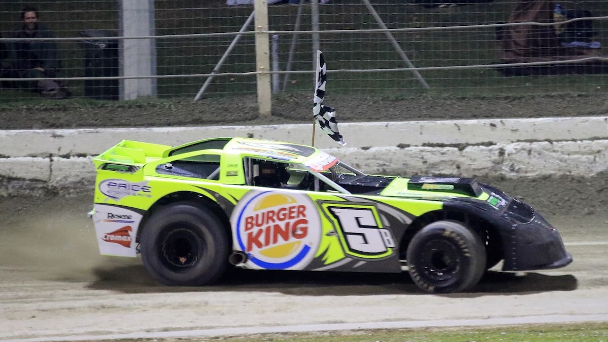 Speedway: Flynn's two titles within 24 hours dedicated to former boss ...