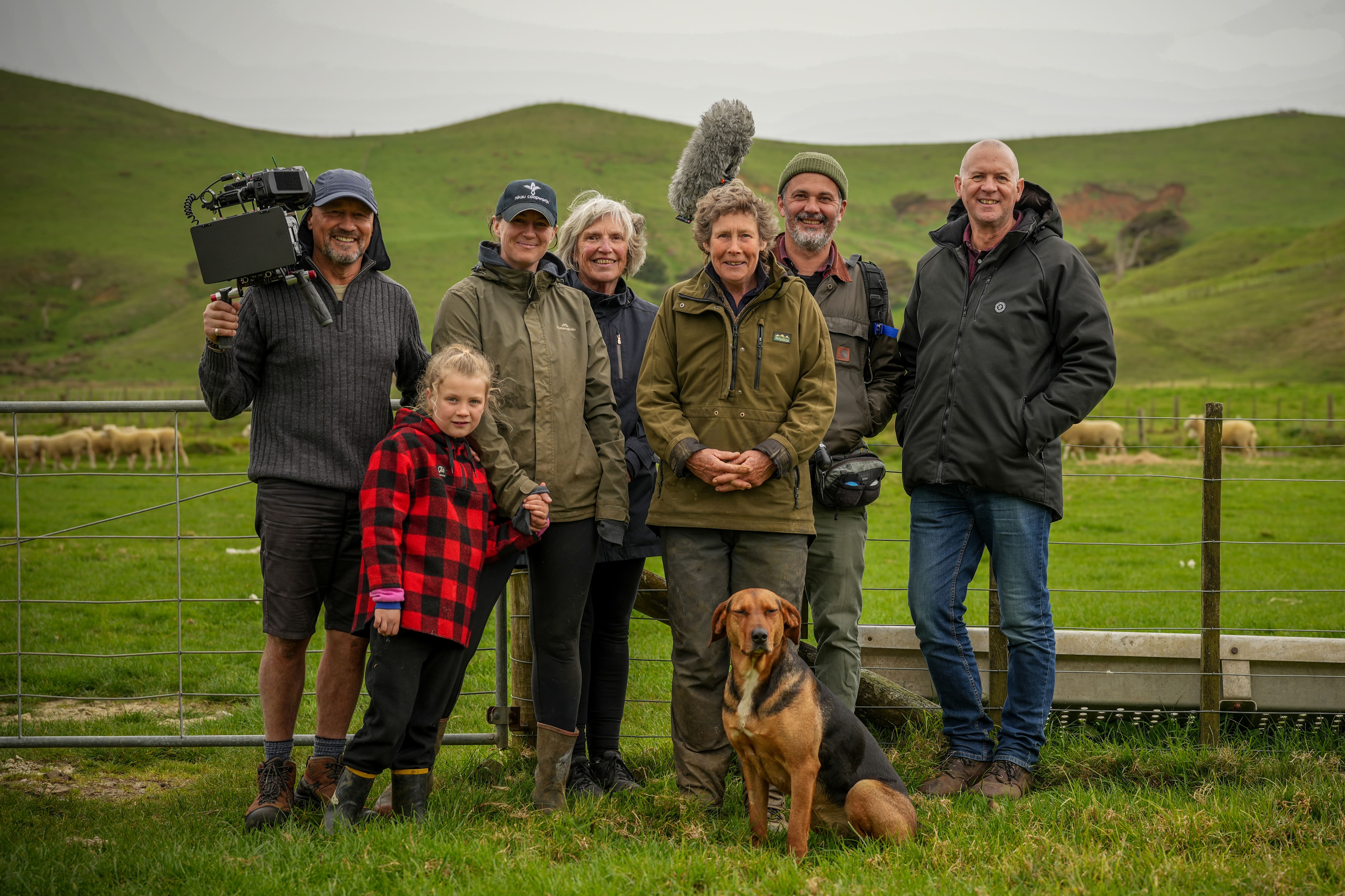 A date with Country Calendar : A day on the farm and behind the scenes of New Zealand longest - running and most popular TV show
