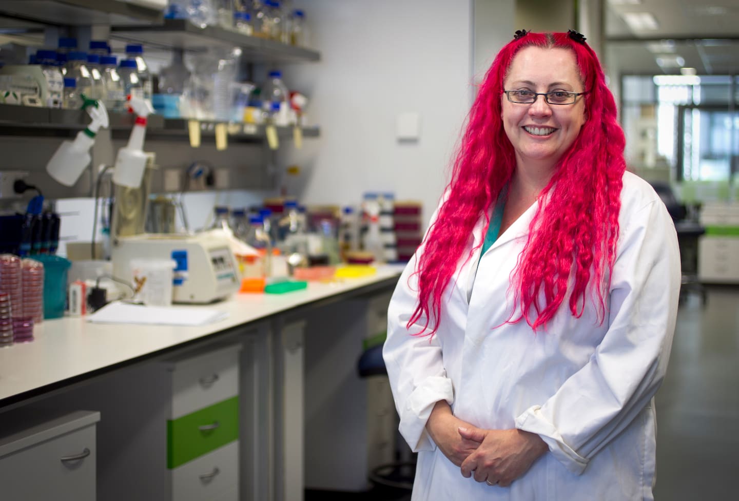 苏克西·威尔斯医生于2021年将她的雇主告上法庭,因为她认为雇主未能保护她免受因她发表新冠疫情评论而引发的“海啸般的威胁”。照片/娜塔莉·斯莱德