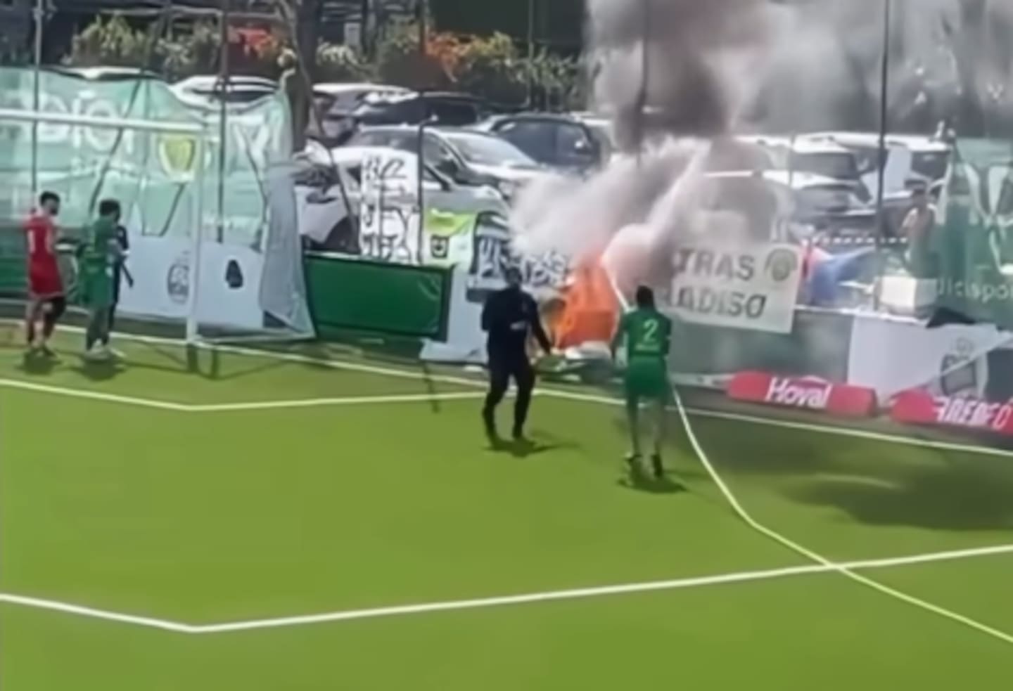 Footballer Ezequiel Schelotto was seen putting out a fire during a match. Photo / TGDOM Sport24
