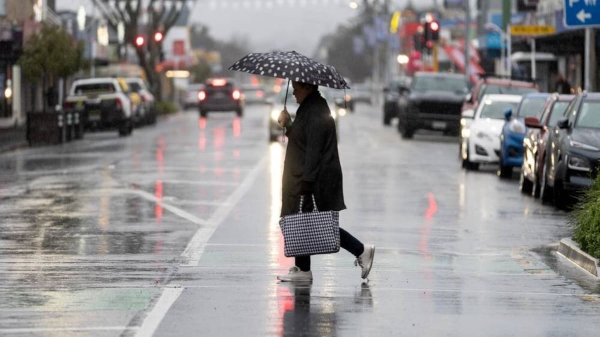 NZ shivers in coldest temps of year, braces for severe weather shift NZ shivers in coldest temps of year, braces for severe weather shift