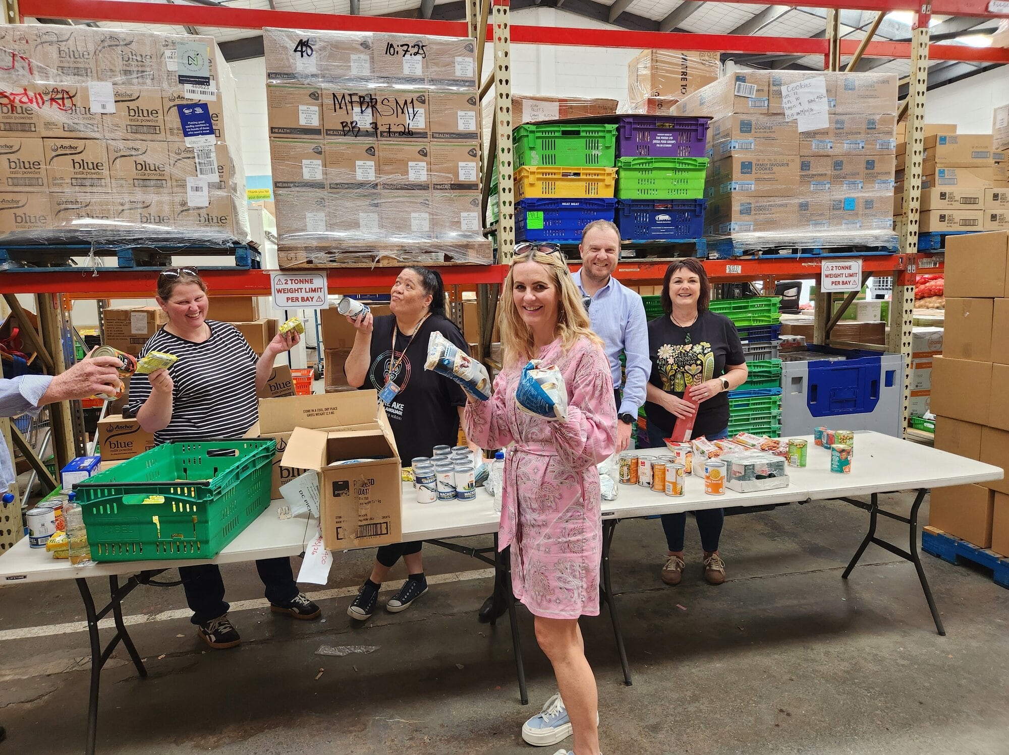 Corrections staff volunteer at Auckland City Mission – Te Tāpui Atawhai Food Bank. Photo / Corrections