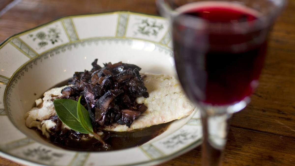 Recipe: Grilled fish, red wine and mushroom ragout - NZ Herald