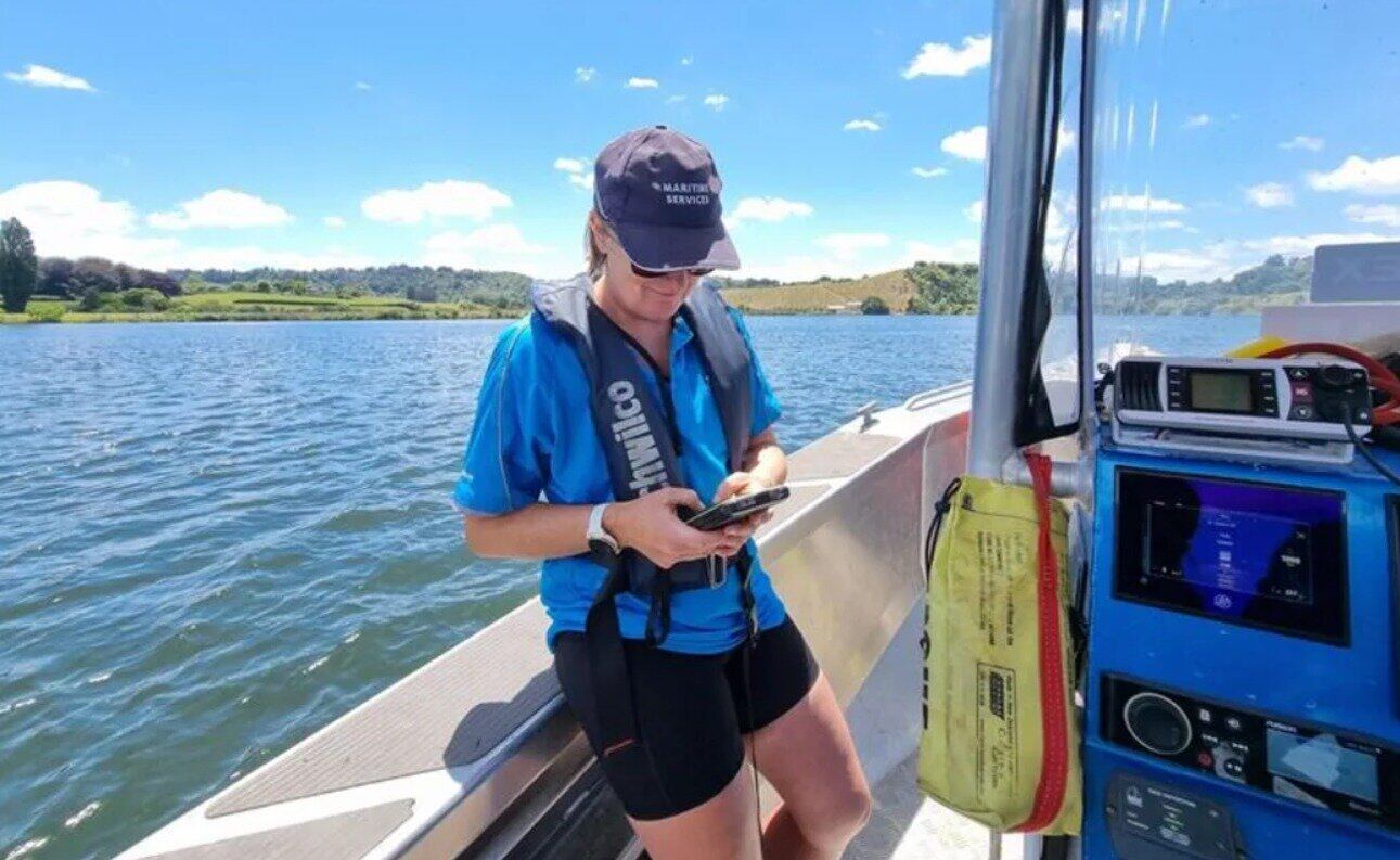Regional council volunteer Nicki Wilson joined the harbourmaster team for a few weeks to help staff Operation Neptune. Photo / RNZ / Libby Kirkby-McLeod