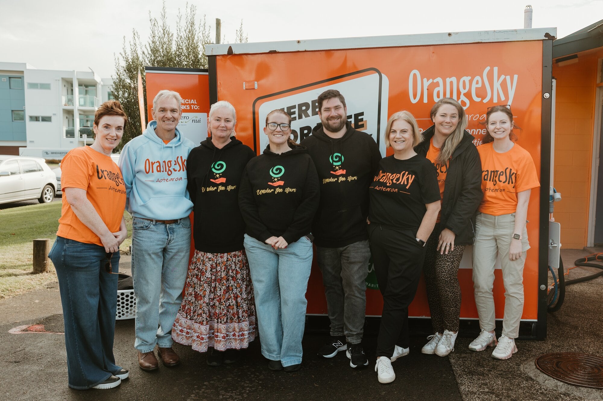 Liz Henry (Orange Sky Aotearoa), Alan Brame, (Orange Sky), Gina Graham (Under the Stars), Ani Stace (Under the Stars), Keiran Stuart (Under the Stars), Kat Doughty (Orange Sky), Louise Phillips (Orange Sky) and Rachel Timmins (Orange Sky). Photo / Claire Elizabeth Photography NZ