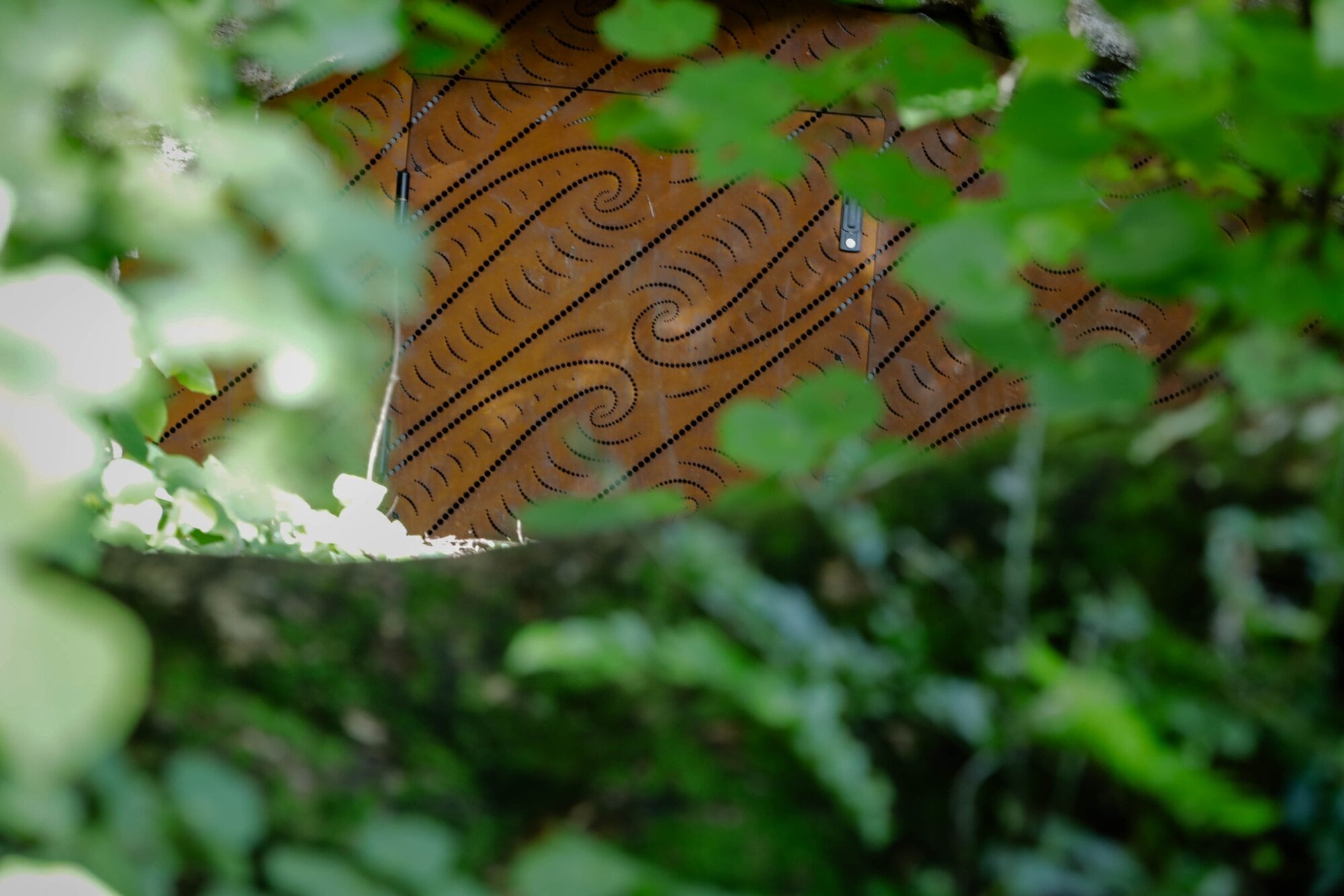  The patterned barriers signal that access to the caves is restricted, while respectfully acknowledging the cultural significance of the site. Photo / Kelly O&rsquo;Hara