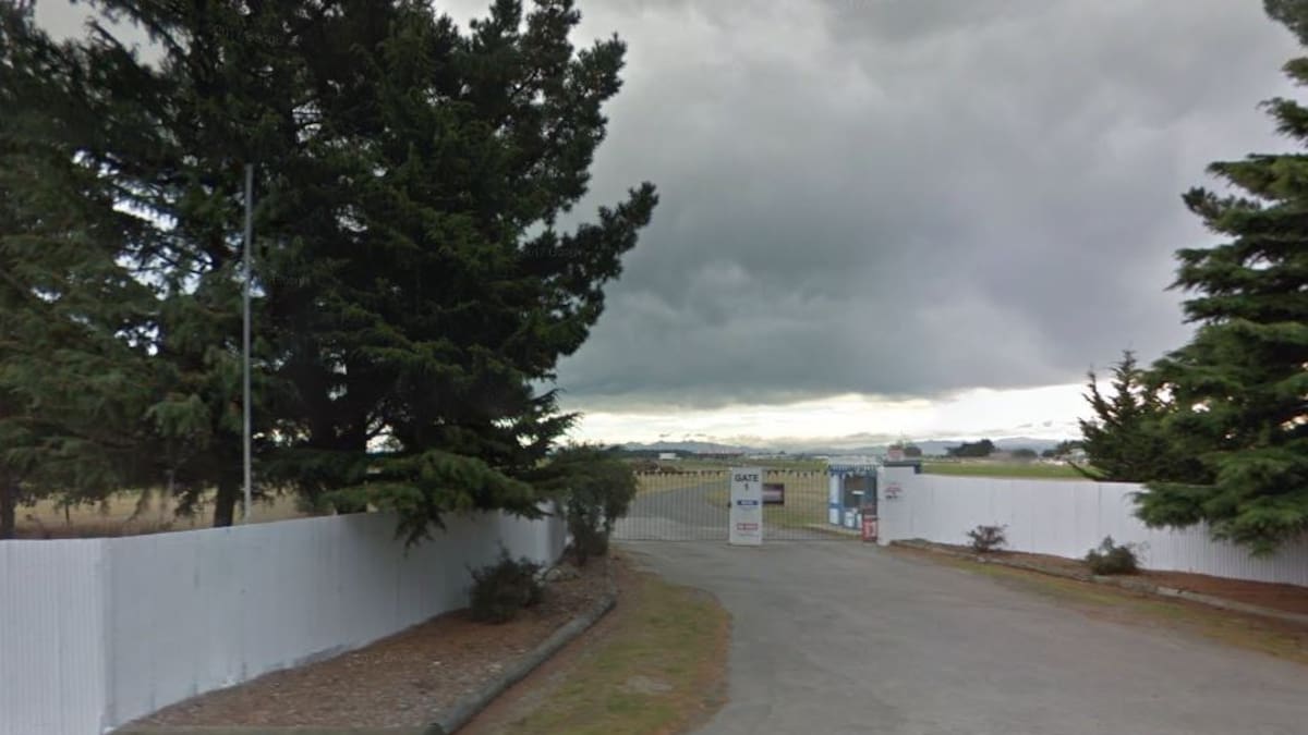 Ruapuna Speedway crash: One person in serious condition, event cancelled Ruapuna Speedway crash: One person in serious condition, event cancelled