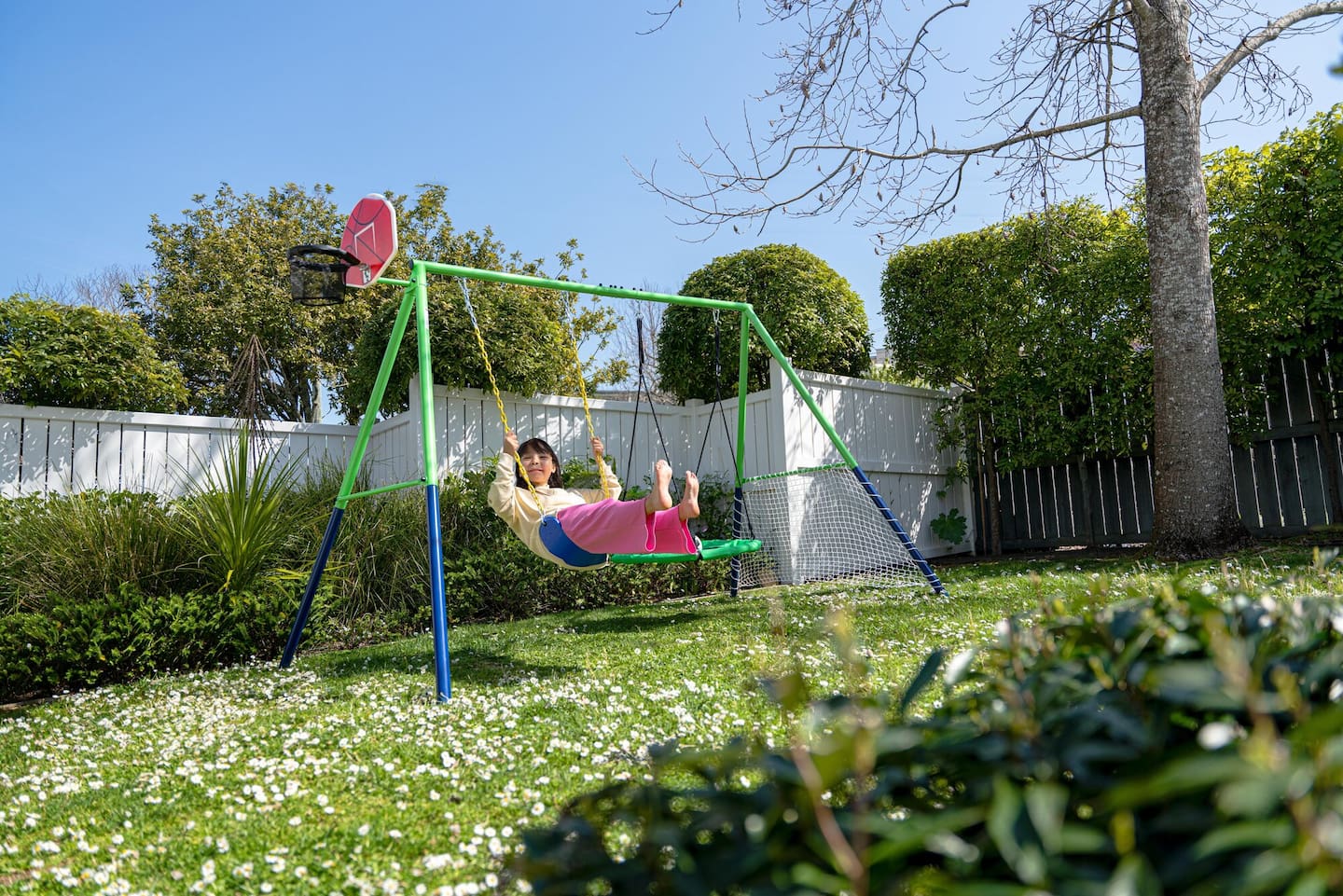 Backyards are still highly valued by Kiwis with 62.1% opting to choose a larger backyard over a larger house.