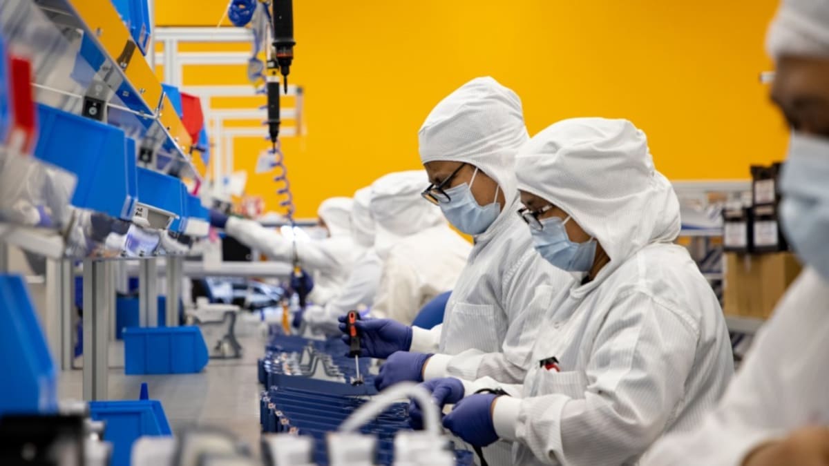 Market close: US tariff threats rattle sharemarket heavyweight Fisher & Paykel Healthcare Market close: US tariff threats rattle sharemarket heavyweight Fisher & Paykel Healthcare
