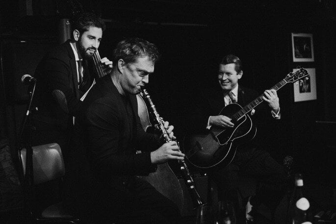  The Adrian Cox Trio features the UK’s internationally acclaimed clarinettist Adrian Cox, Honey Boulton on guitar/vocals, and Alex Gilson on double bass. Photo / Supplied