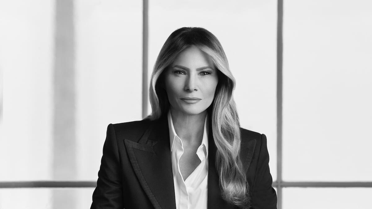 No ring on display: Melania Trump’s official White House portrait released No ring on display: Melania Trump’s official White House portrait released