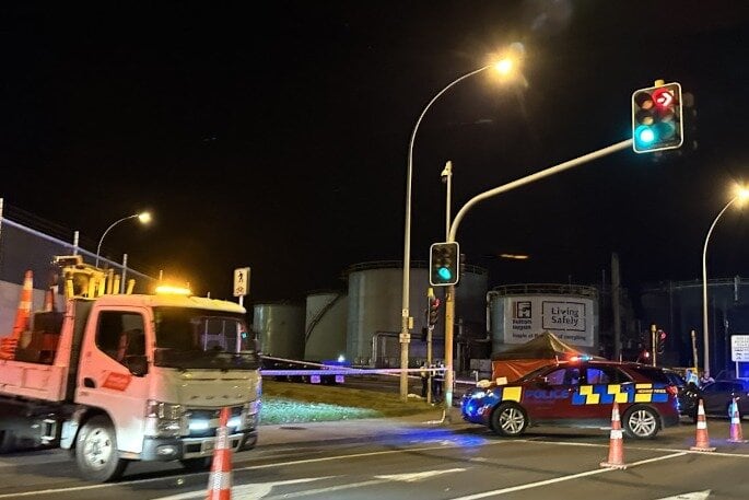  The police cordon at the intersection of Hewletts Rd and Tasman Quay after cyclist Bryan Marris was killed in a collision with a left-turning truck, driven by Kelly Shearer.