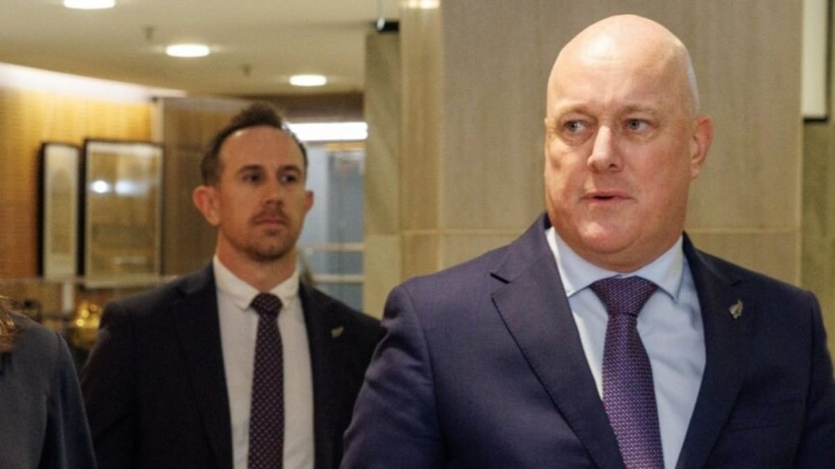 The latest in politics: Luxon’s aide scandal and the chaos of Te Pāti Māori’s suspensions – The Front Page