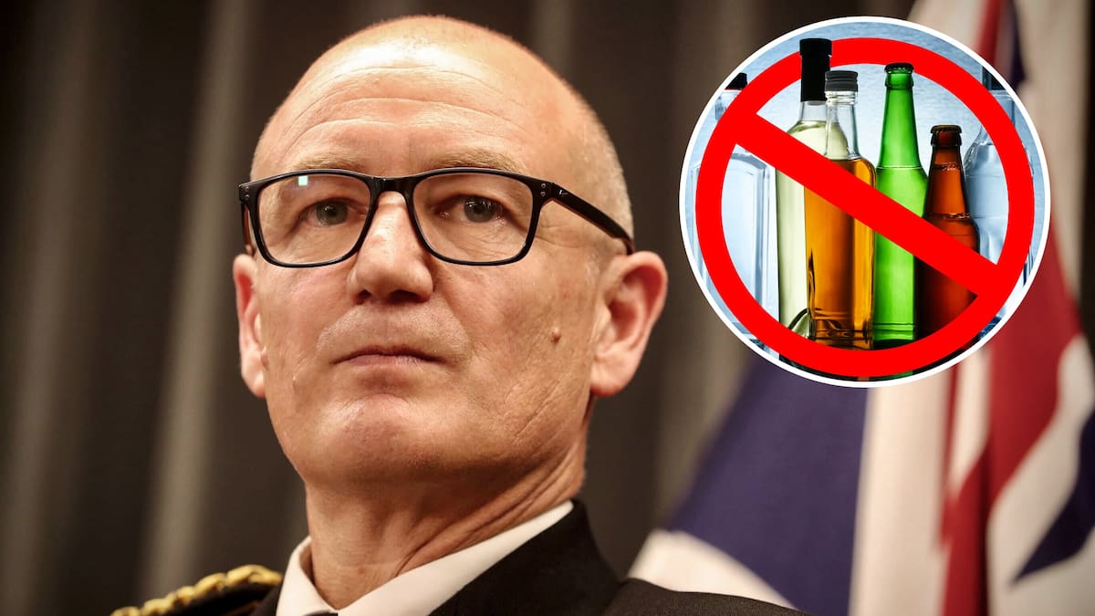 Drunken sailors shame Royal New Zealand Navy, Admiral orders sailors to sharpen up and stop boozing